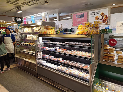 Grocery Store «Whole Foods Market», reviews and photos, 239 N Crescent Dr, Beverly Hills, CA 90210, USA