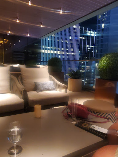 RT60 Rooftop Bar & Lounge image 5