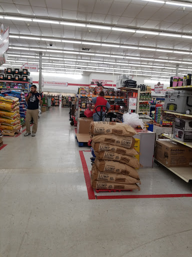 Home Improvement Store «Tractor Supply Co.», reviews and photos, 535 W Avalon Ave, Muscle Shoals, AL 35661, USA