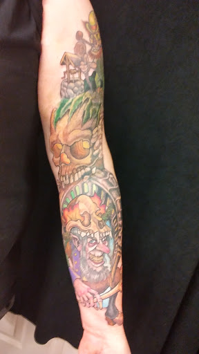 Tattoo Shop «Lady Luck Tattoo», reviews and photos, 211 S Main St, Canandaigua, NY 14424, USA