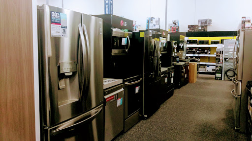 Electronics Store «Best Buy», reviews and photos, 18053 Garland Groh Blvd, Hagerstown, MD 21740, USA