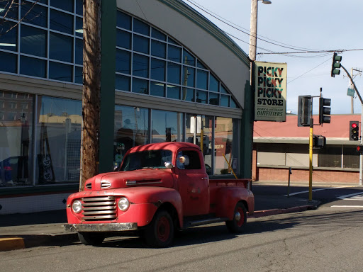 Work Clothes Store «Picky Picky Picky Stores», reviews and photos, 600 E St, Eureka, CA 95501, USA