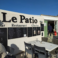 Atmosphère du Restaurant de fruits de mer Le Patio à Saint-Clément-des-Baleines - n°12