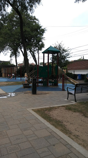 Park «Adams Playground Park», reviews and photos, 1919 N Seminary Ave, Chicago, IL 60614, USA