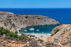 Menies Beach'in fotoğrafı küçük koy ile birlikte