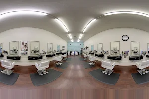 The cutting room salon image