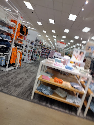 Department Store «Target», reviews and photos, 999 Corporate Dr, Westbury, NY 11590, USA