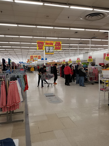 Discount Store «Kmart», reviews and photos, 1155 E Oakton St, Des Plaines, IL 60018, USA