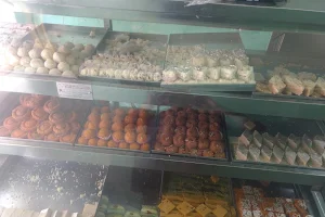 Varshney Sweets & Namkeens Bisauli image
