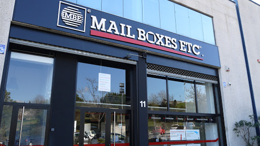 Mail Boxes Etc.           - Centro Mbe 0061