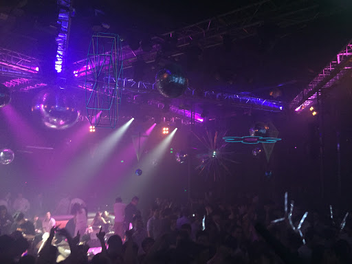 Masias with discotheque Shanghai