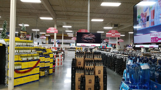 Liquor Store «Lukas Liquor Superstore», reviews and photos, 13657 Washington St, Kansas City, MO 64145, USA