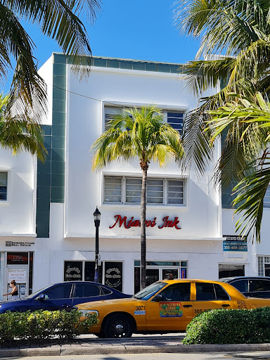 Tattoo Shop «Love Hate Tattoo Studio», reviews and photos, 1360 Washington Ave, Miami Beach, FL 33139, USA