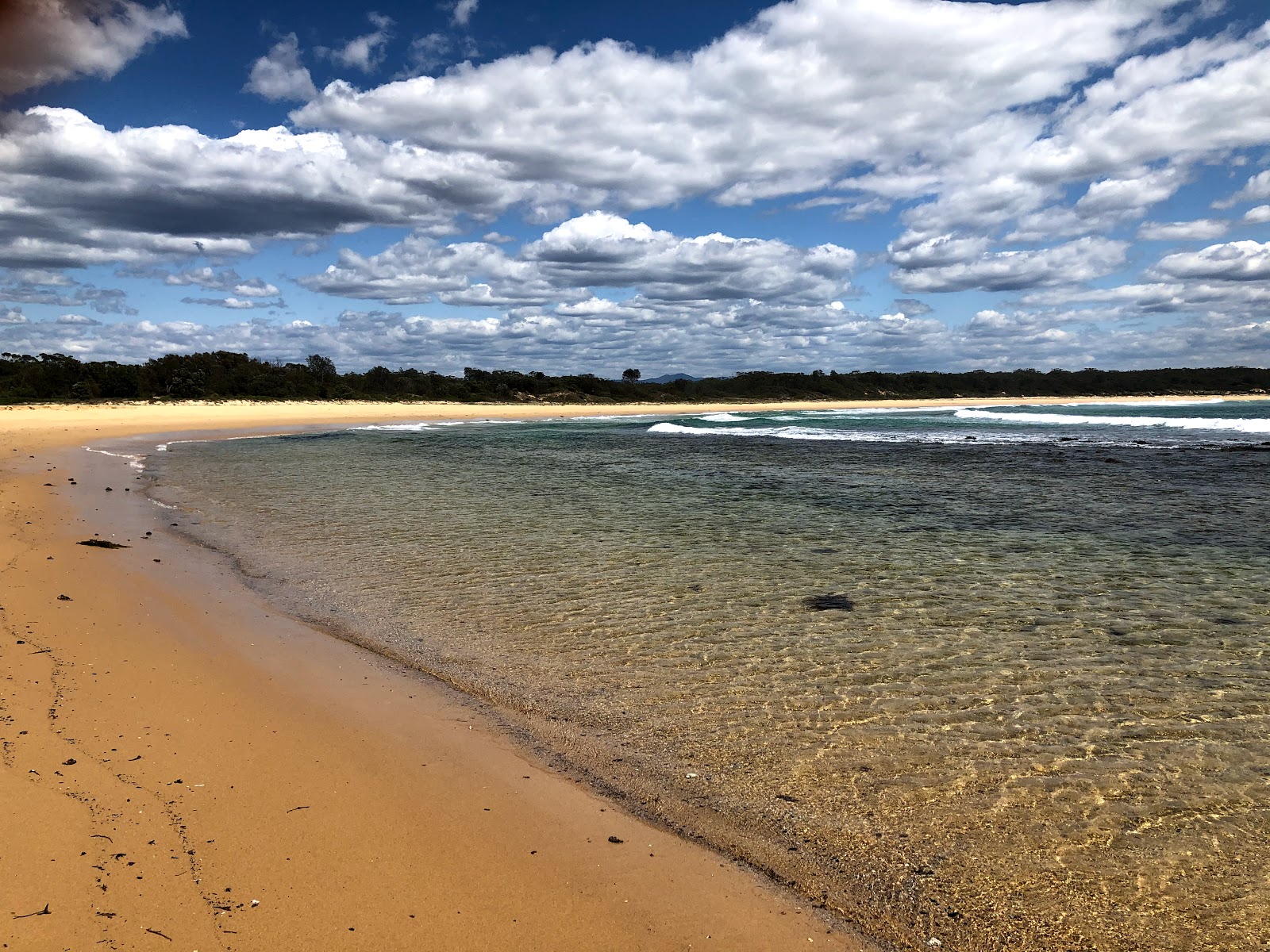 Foto van Meringo Beach met hoog niveau van netheid