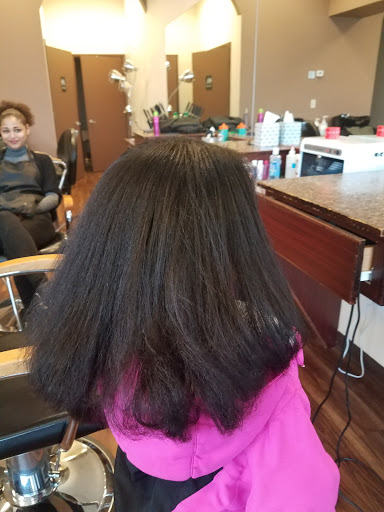 Beauty Salon «Lavanya Salon and Spa», reviews and photos, 37045 S Groesbeck Hwy, Charter Twp of Clinton, MI 48036, USA