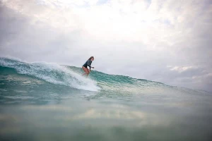 Women and Waves image