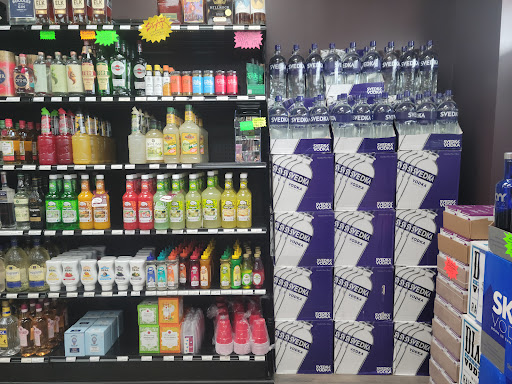 Liquor Store «Star Liquor @ Big Bend Road», reviews and photos, 13192 US-301, Riverview, FL 33578, USA