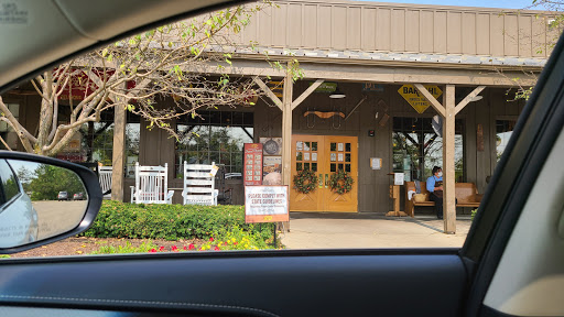 American Restaurant «Cracker Barrel Old Country Store», reviews and photos, 2371 E Aurora Rd, Twinsburg, OH 44087, USA