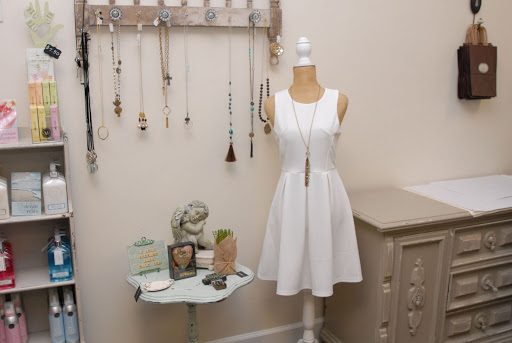 Gift Shop «Arabella’s Gift Boutique», reviews and photos, 2510 McMullen Booth Rd D, Clearwater, FL 33761, USA