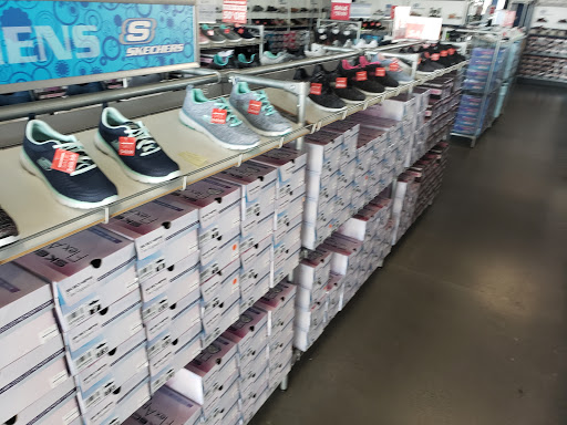 Shoe Store «SKECHERS Factory Outlet», reviews and photos, 5443 S Redwood Rd, Taylorsville, UT 84123, USA
