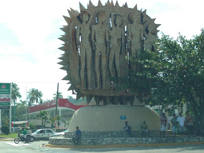 Escultura Pueblo Del Sol