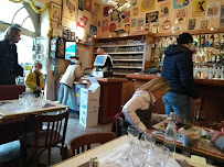 Atmosphère du Restaurant français Café de la Poste à Goult - n°12