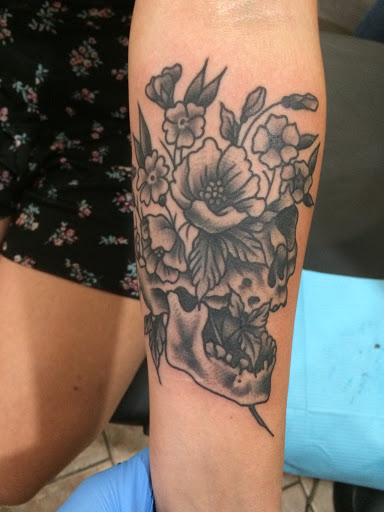 Tattoo Shop «The Rusty Needle Tattoo», reviews and photos, 1270 Harkrider St, Conway, AR 72032, USA