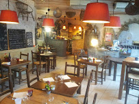 Atmosphère du Restaurant français A La Petite Ruelle à Vallet - n°12