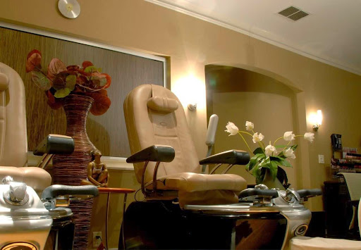 Hair Salon «phresh spa salon», reviews and photos, 937 Grand Ave, St Paul, MN 55105, USA