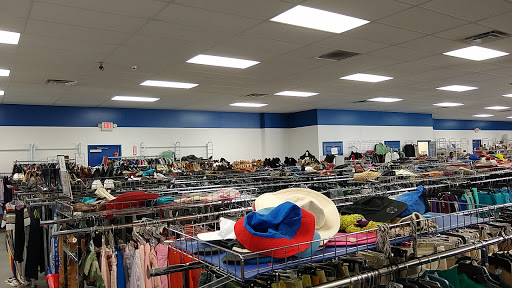 Thrift Store «Goodwill Thrift Store - Lenox Pointe», reviews and photos