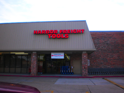 Harbor Freight Tools, 290 Eisenhower Dr, Biloxi, MS 39531, USA, 