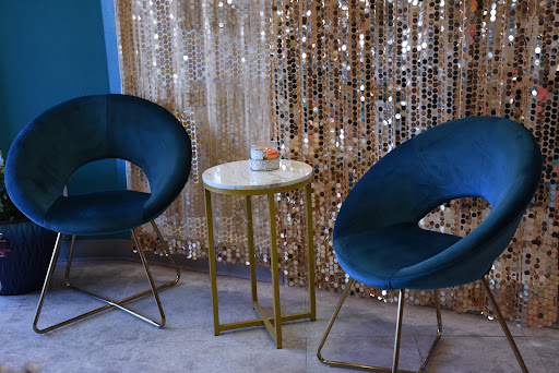 Make-up Artist «Vanity & Glamour Cosmetics / VGCosmetic Makeup Artists», reviews and photos, 547 28th St, Des Moines, IA 50312, USA