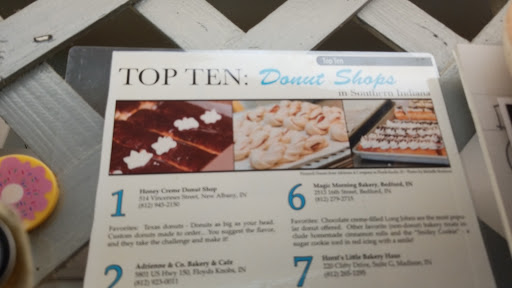 Dessert Shop «Honey Creme Donut Shop», reviews and photos, 514 Vincennes St, New Albany, IN 47150, USA