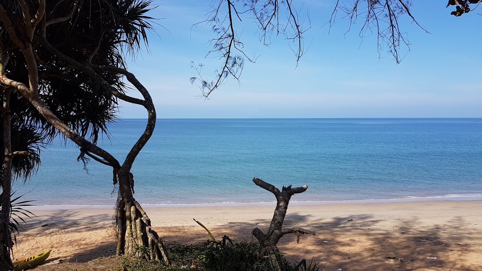 Tung Yaka Beach photo #8
