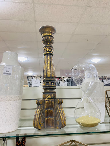 Department Store «T.J. Maxx & HomeGoods», reviews and photos, 105 Middlesex Ave, Somerville, MA 02145, USA