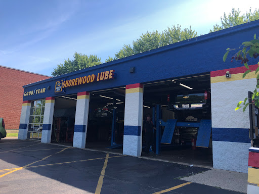 Auto Repair Shop «Shorewood Quick Lube», reviews and photos, 722 Cottage St, Shorewood, IL 60404, USA