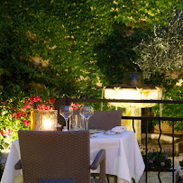Atmosphère du Restaurant Gastronomique Grimaud - Les Santons - n°10