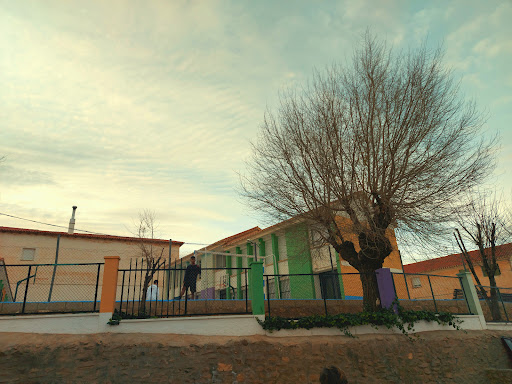Colegio Público Sierra Blanca en Lugros