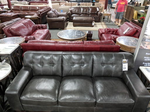 Furniture Store «The Dump Furniture Outlet», reviews and photos, 1800 East Dr, Oaks, PA 19456, USA