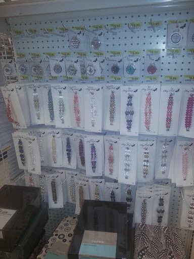 Fabric Store «Jo-Ann Fabrics and Crafts», reviews and photos, 510 Harris St, Eureka, CA 95503, USA