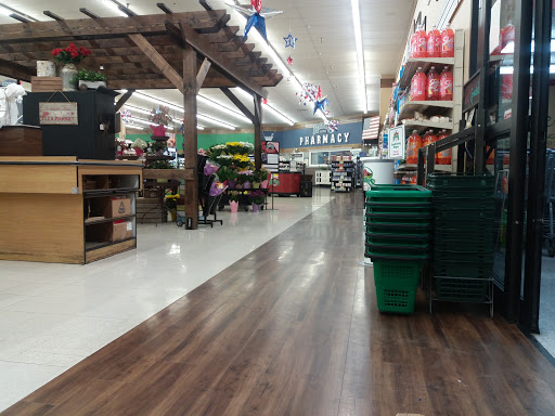 Grocery Store «Reams Grocery Springville», reviews and photos, 759 E 400 S, Springville, UT 84663, USA