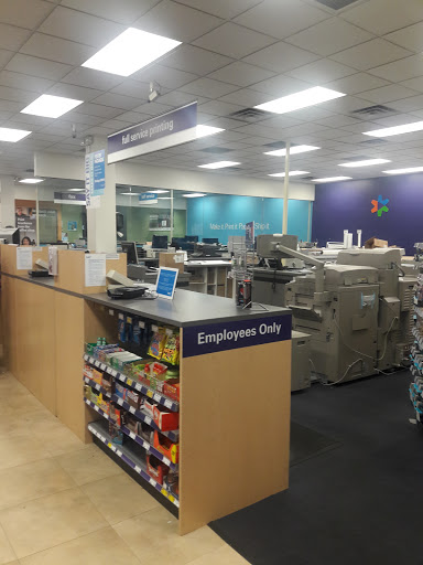 Print Shop «FedEx Office Print & Ship Center», reviews and photos, 313 F St, Davis, CA 95616, USA