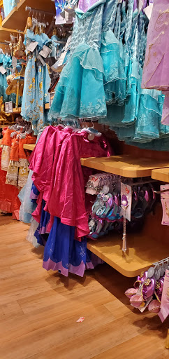 Toy Store «Disney Store», reviews and photos, 587 E Shaw Ave, Fresno, CA 93710, USA