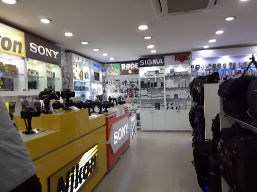 Photography shops in Delhi