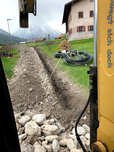 Hozzászólások és értékelések az Benis Péter ev Gépi földmunka-ról