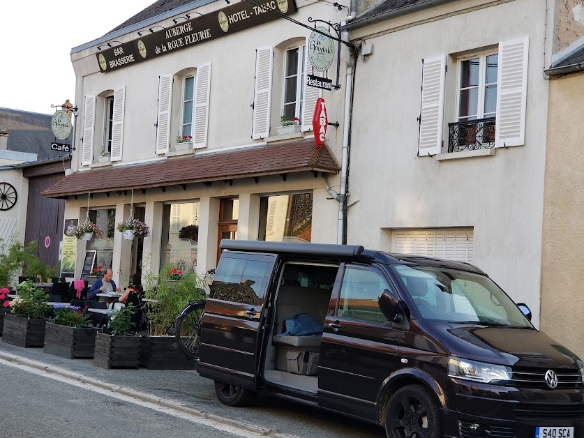 Auberge de la Roue Fleurie à Coulonges-Cohan