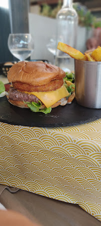 Hamburger du Restaurant français Les Terrasses à Martigues - n°4