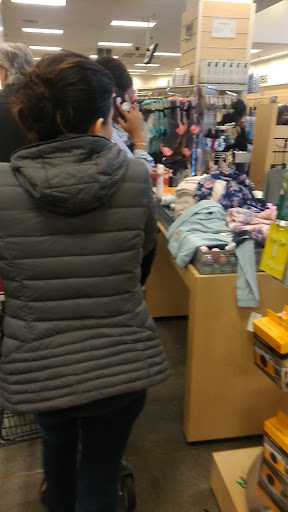 Department Store «Nordstrom Rack Burbank Empire Center», reviews and photos, 1601 N Victory Pl, Burbank, CA 91502, USA