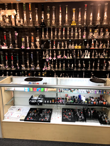 Tobacco Shop «City Mart Smoke Shop», reviews and photos, 35 Berkshire Dr unit 1, Crystal Lake, IL 60014, USA