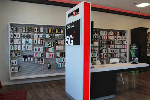 Cell Phone Store «Verizon Wireless Hopkinton», reviews and photos, 89 W Main St, Hopkinton, MA 01748, USA